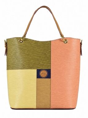 LAND Longrain Leather Juno Bucket Bag